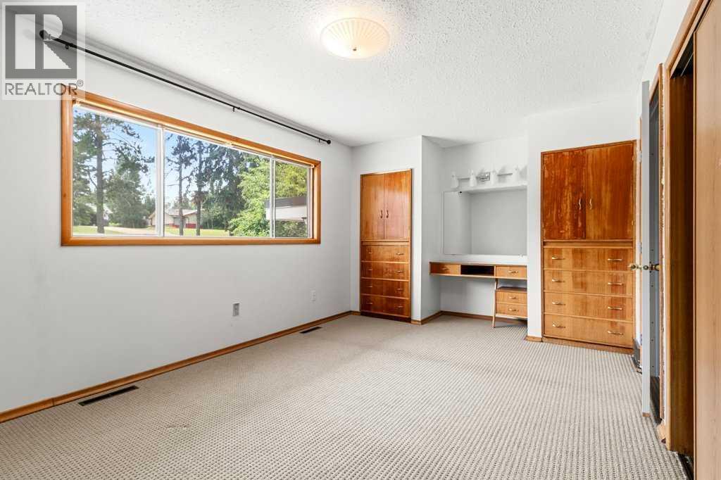 5307 48 Avenue - 14