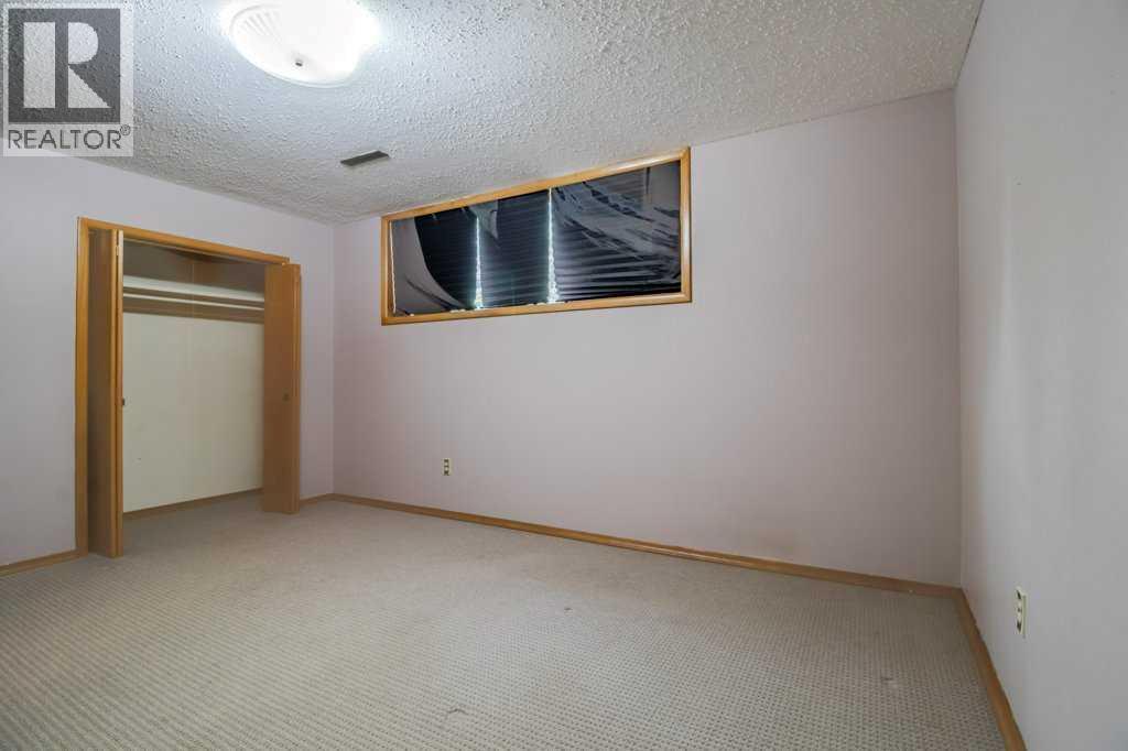 5307 48 Avenue - 15