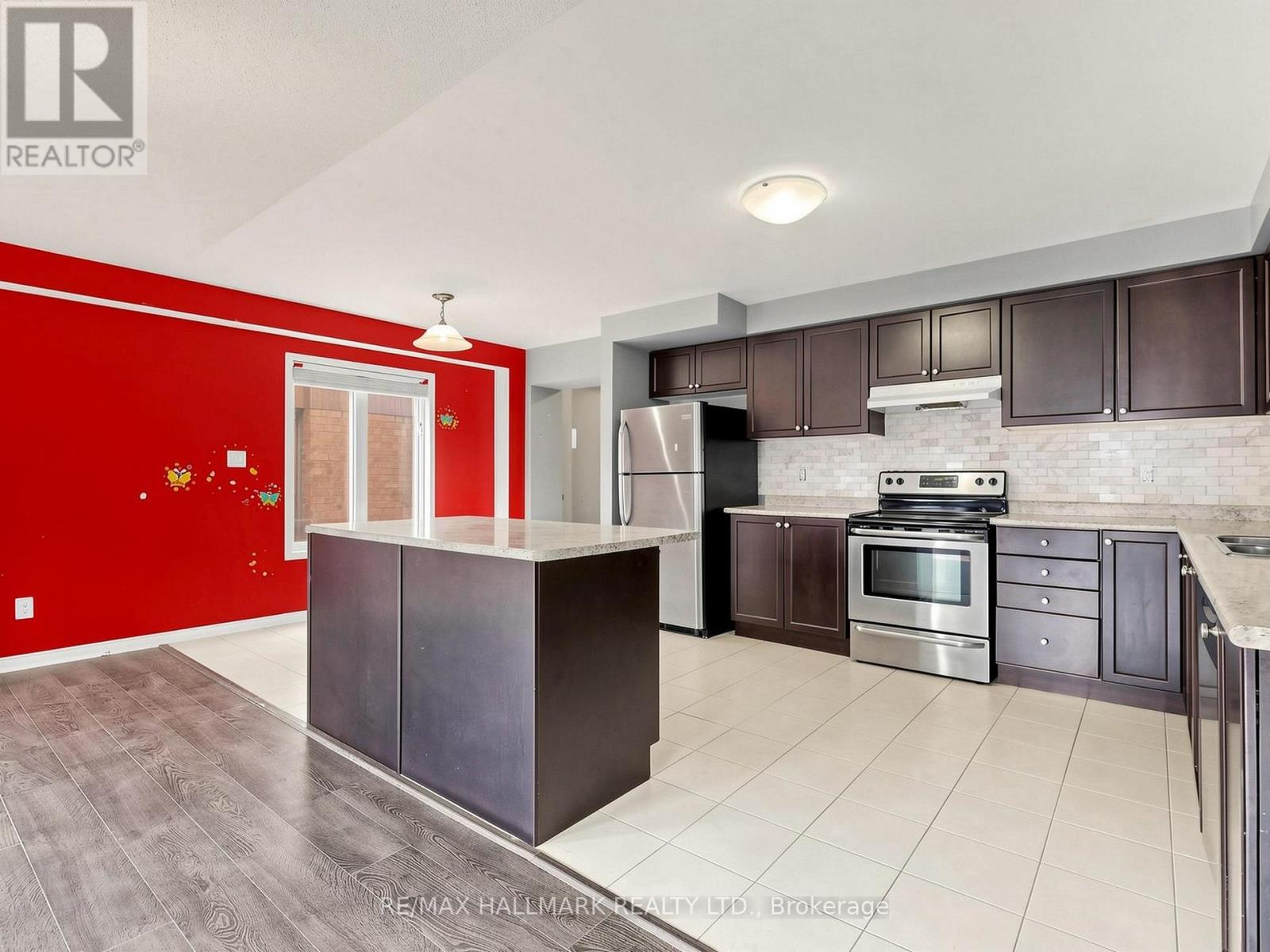17 HOARD AVENUE S - 19
