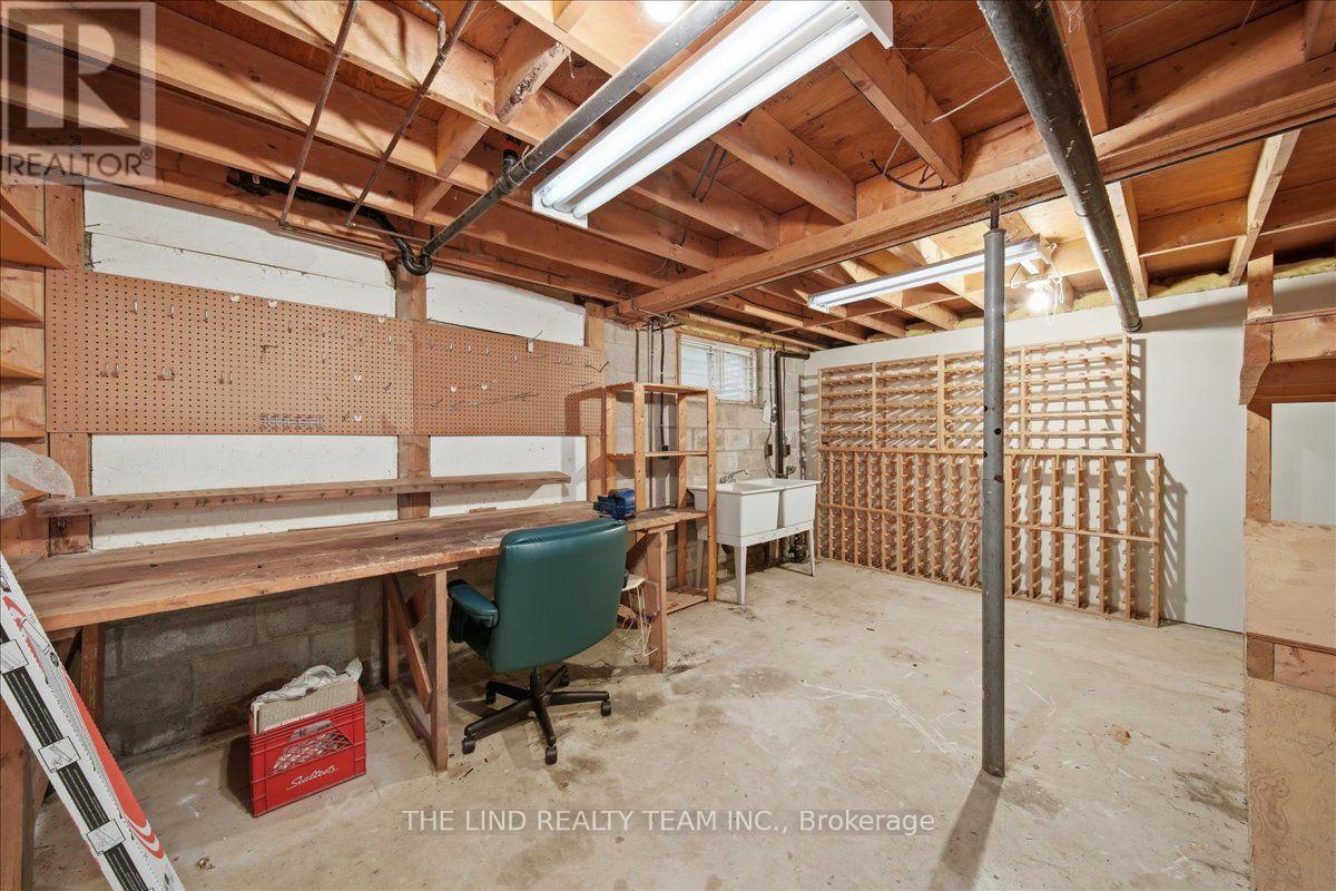 100 BRIDLE PATH - 46