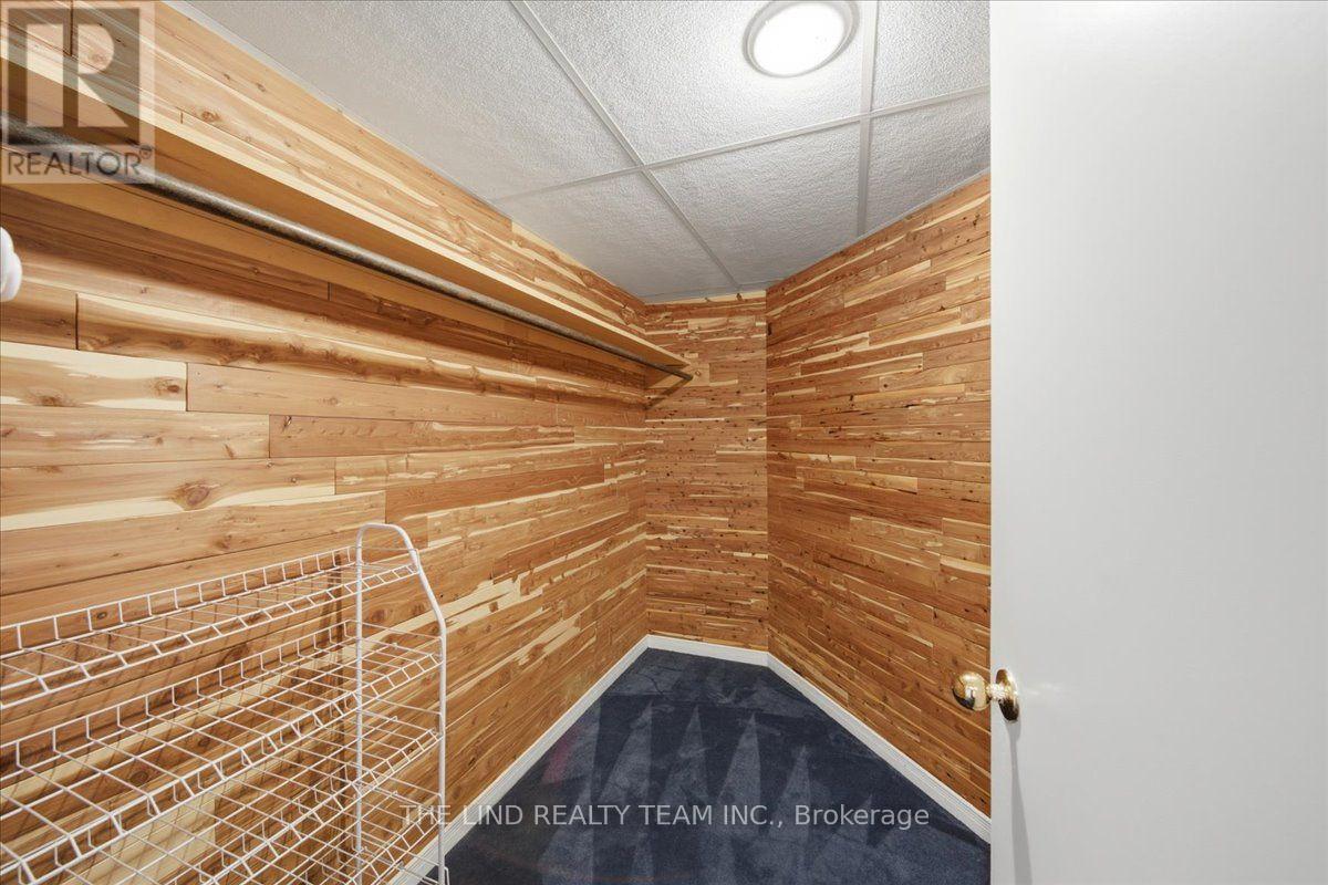 100 BRIDLE PATH - 41