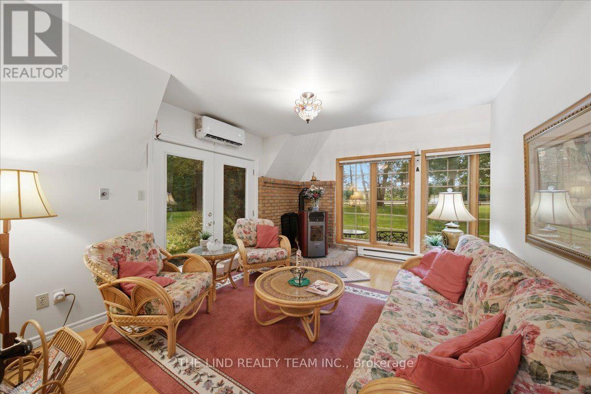 100 BRIDLE PATH - 17