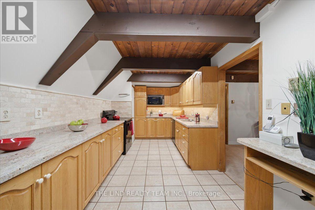 100 BRIDLE PATH - 11