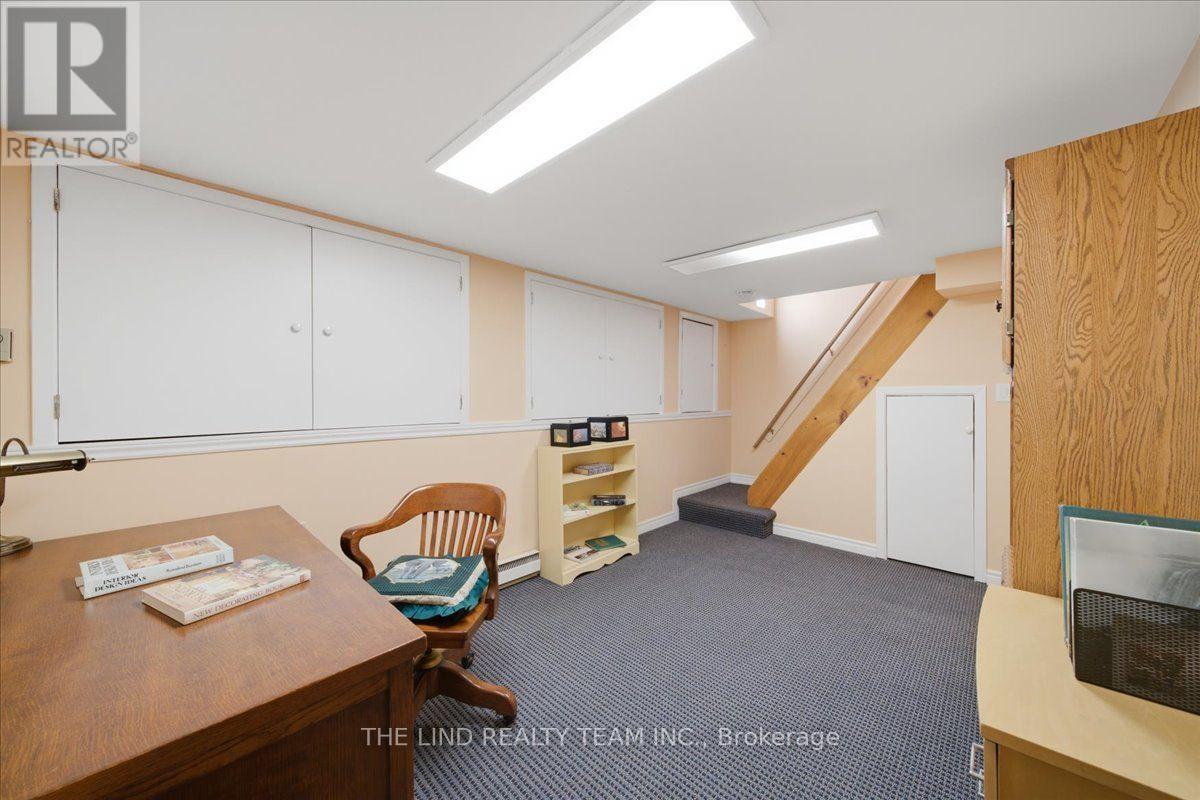 100 BRIDLE PATH - 42