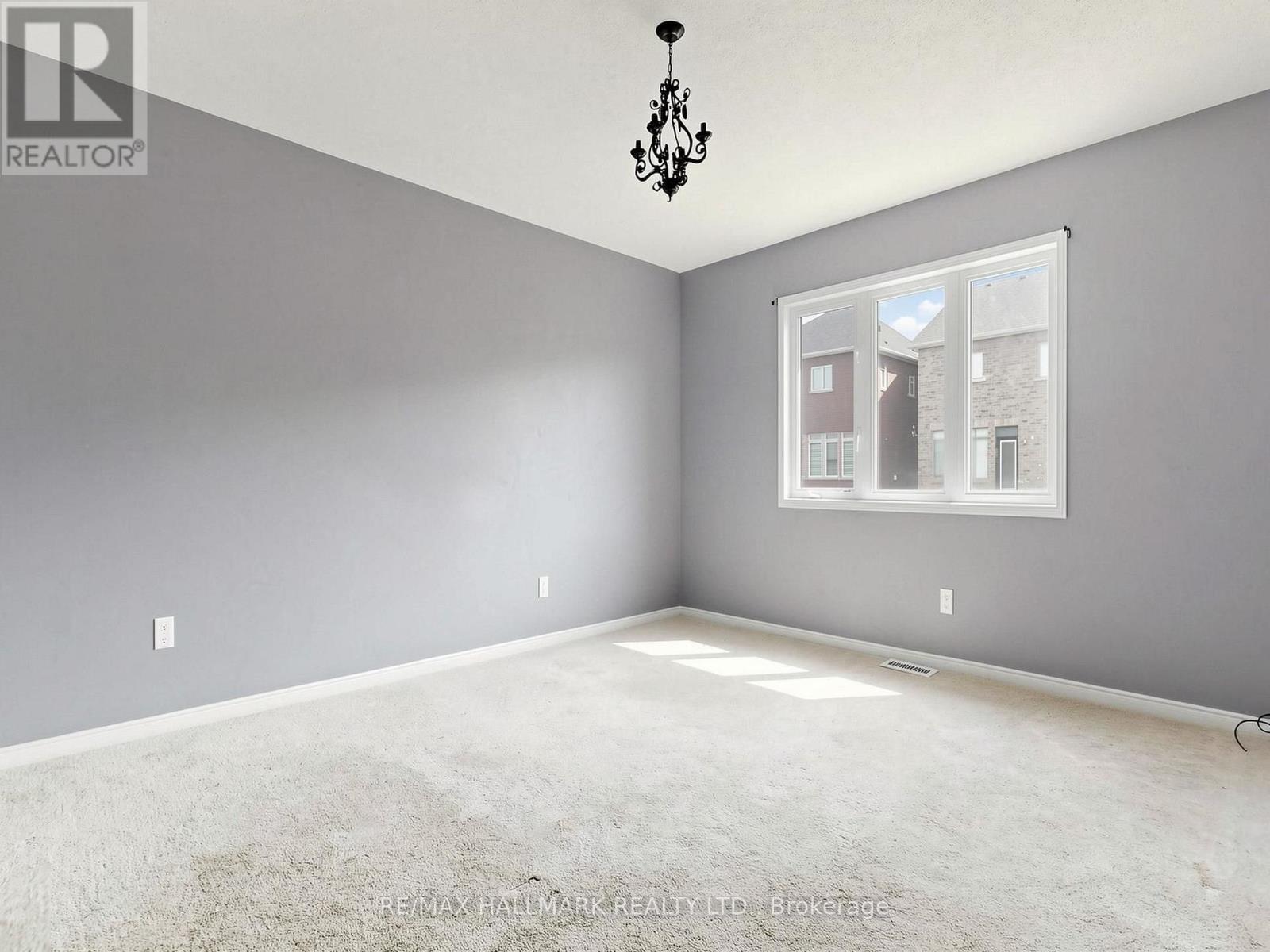 17 HOARD AVENUE S - 24