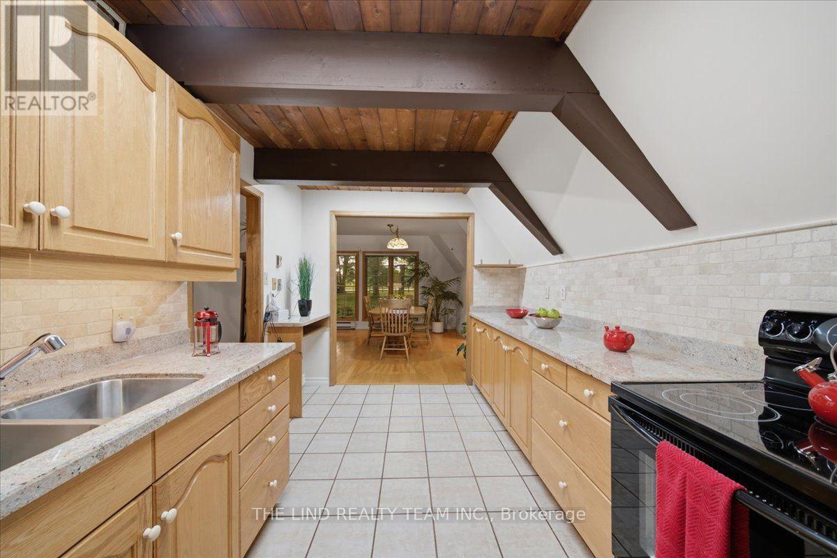 100 BRIDLE PATH - 12