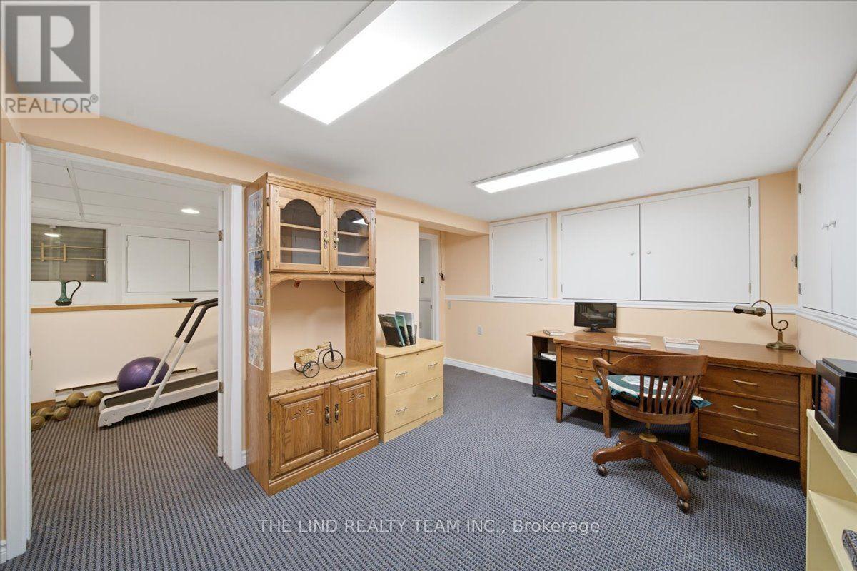100 BRIDLE PATH - 43