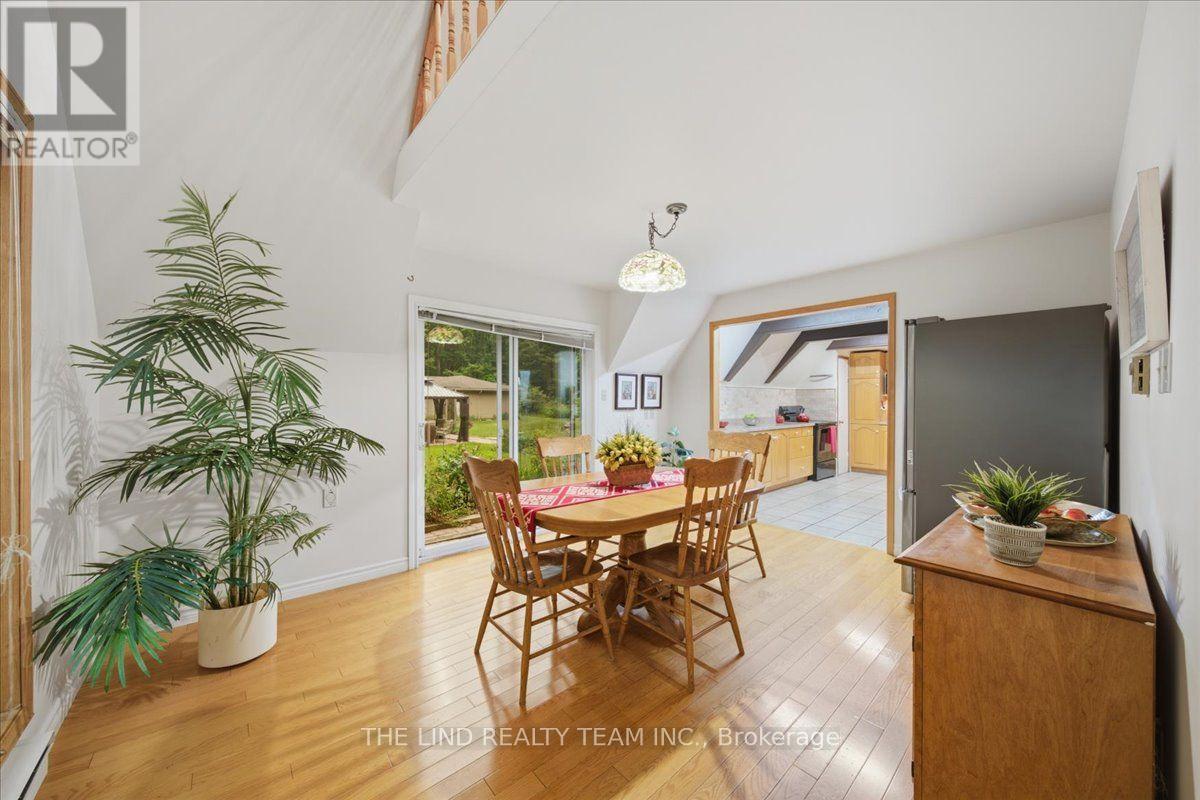 100 BRIDLE PATH - 14