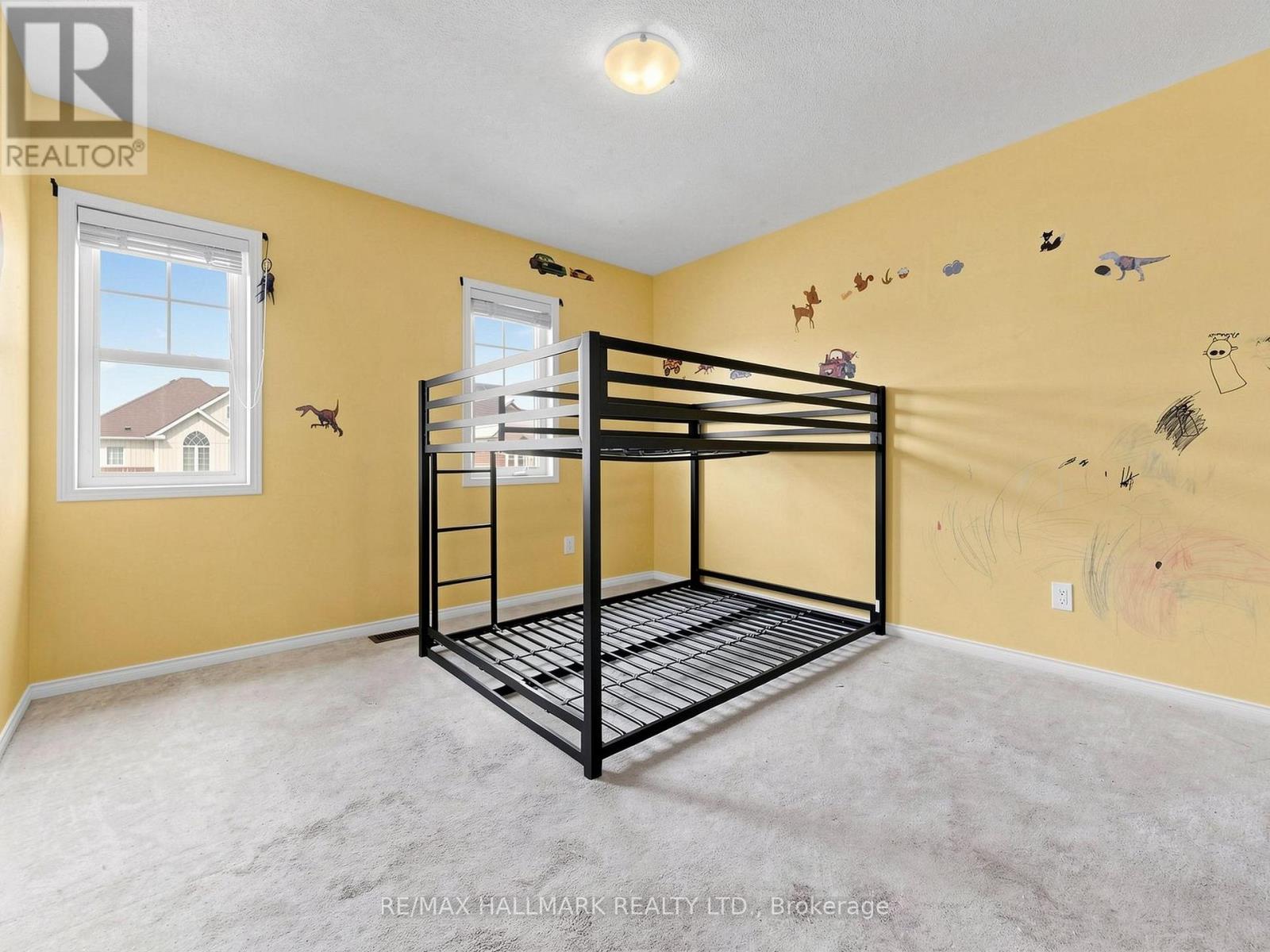 17 HOARD AVENUE S - 31