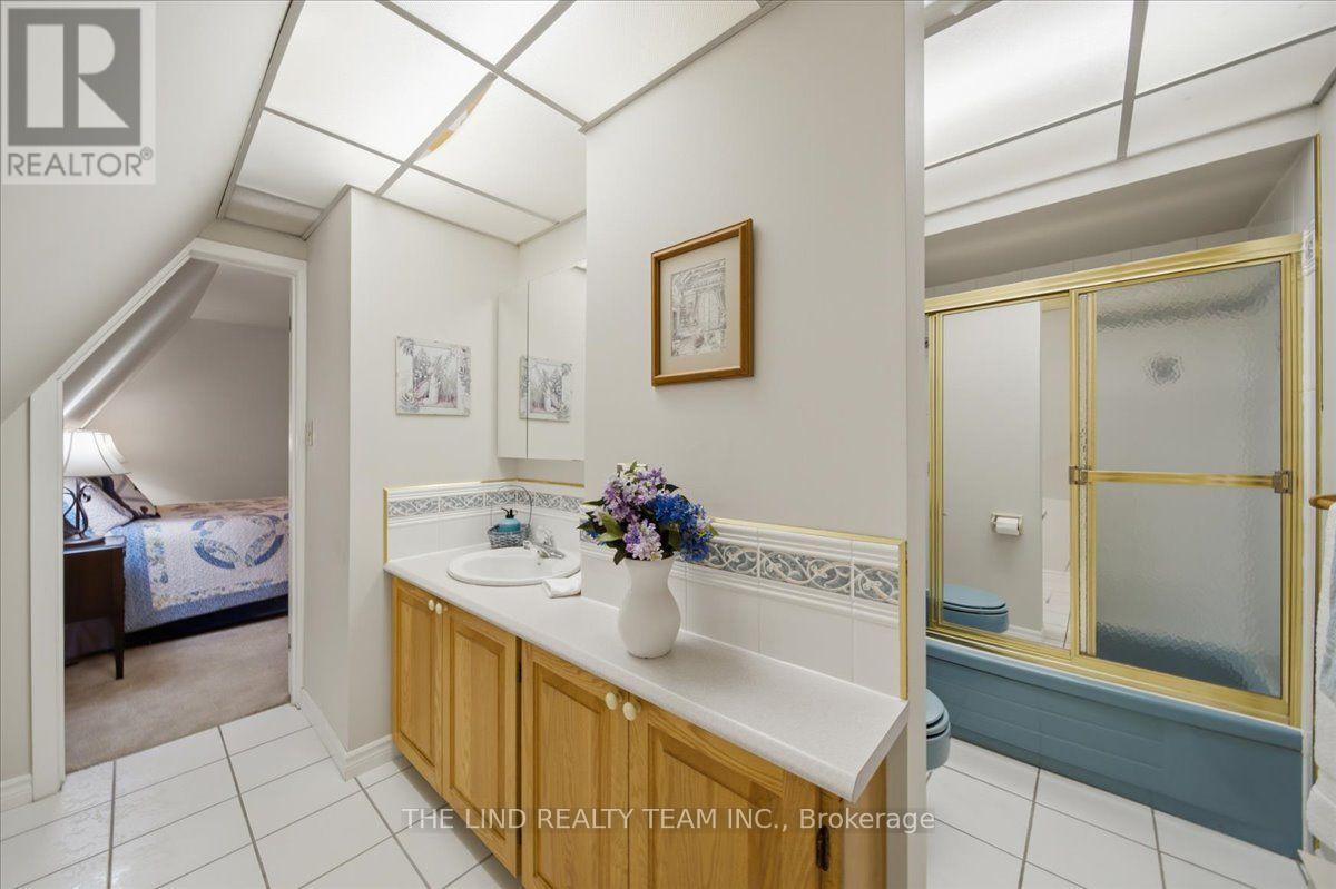 100 BRIDLE PATH - 24