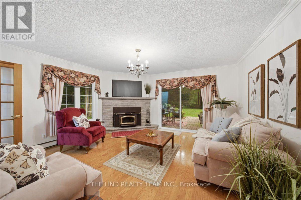 100 BRIDLE PATH - 7