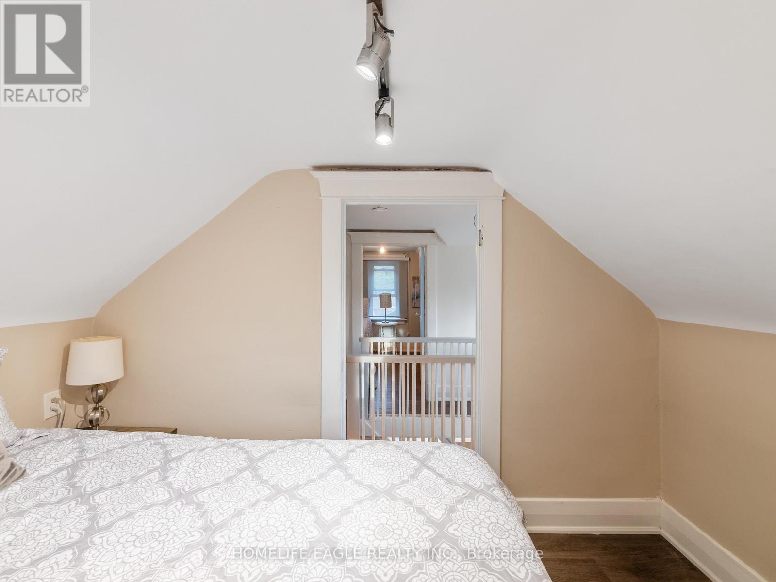 75 DENNE BOULEVARD - 18