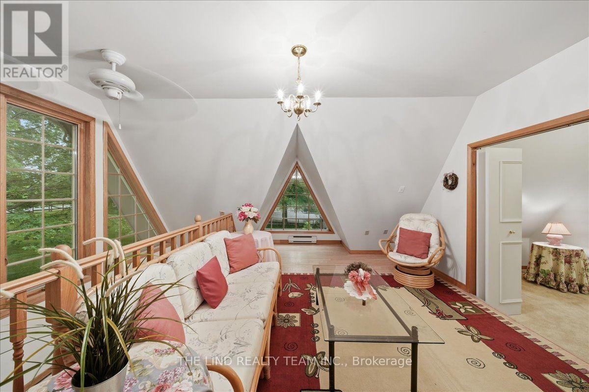 100 BRIDLE PATH - 32