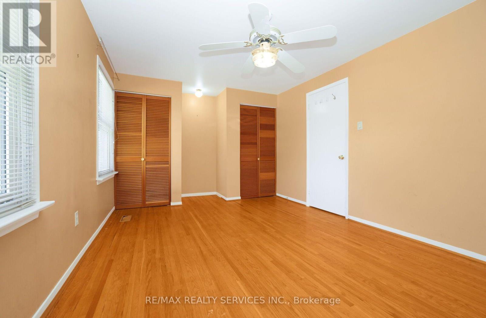 79 CLOVERDALE DRIVE - 22