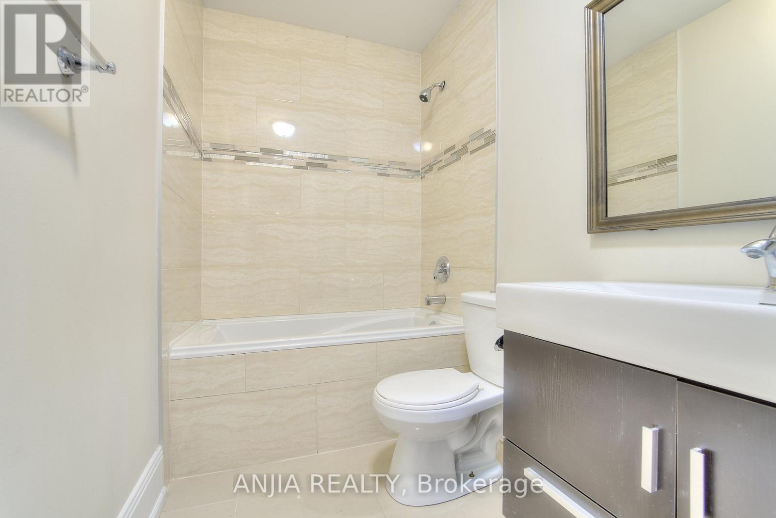 44 BELLINI AVENUE - 34