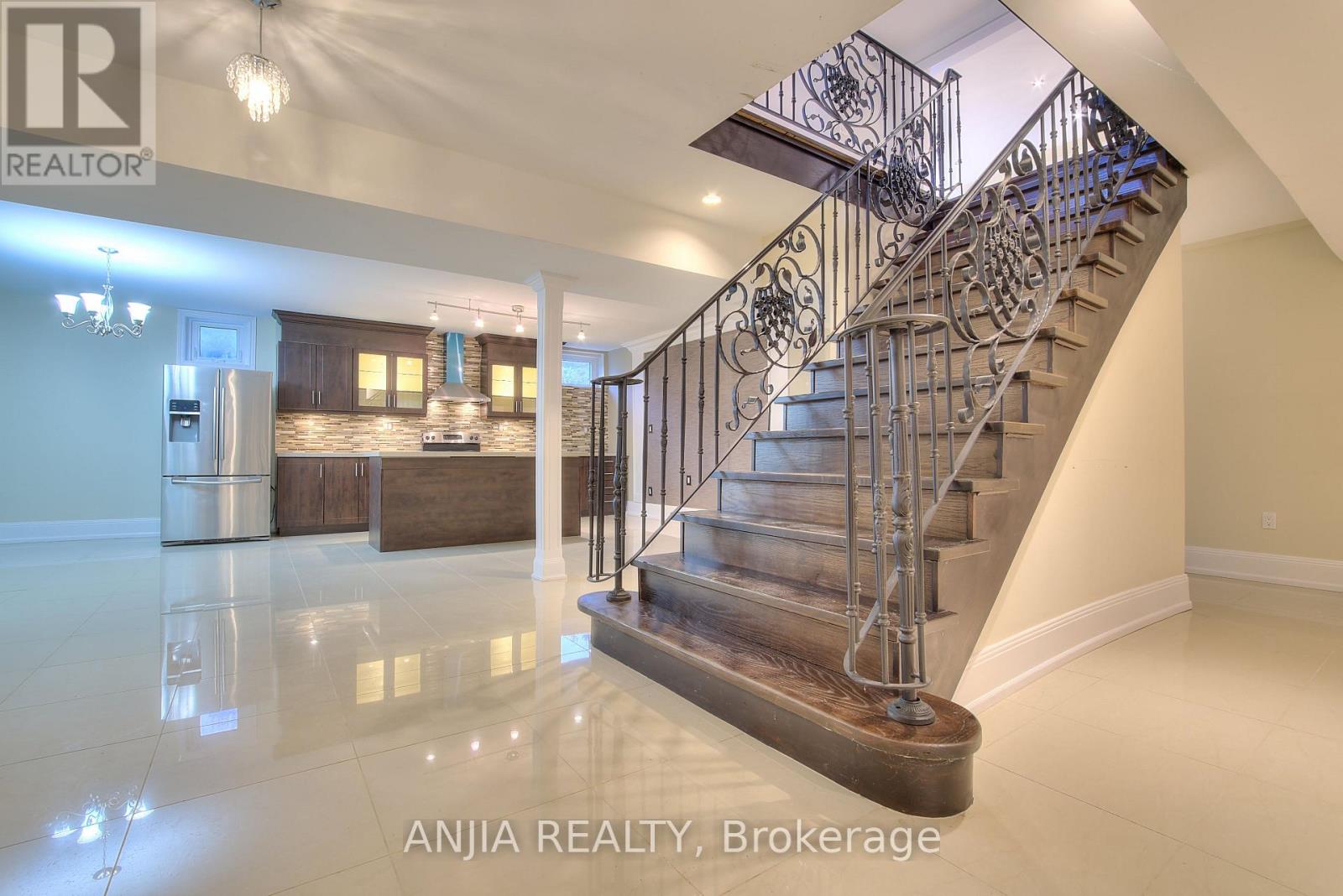44 BELLINI AVENUE - 36