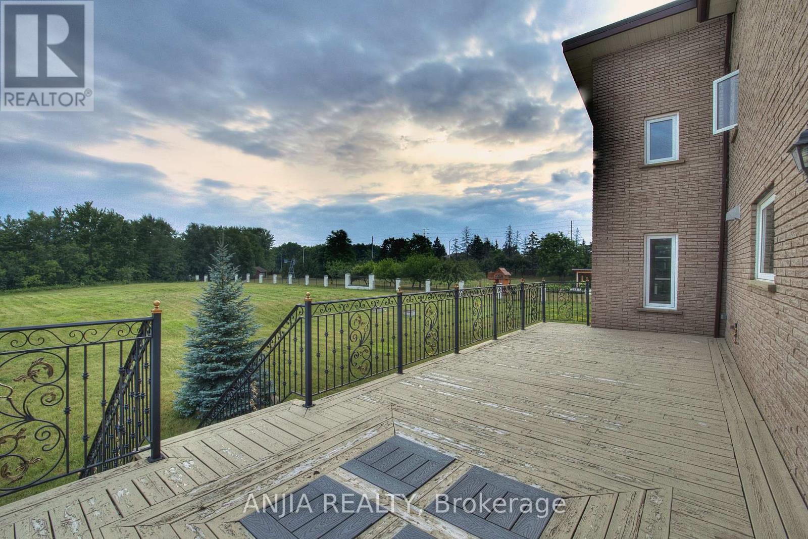 44 BELLINI AVENUE - 42