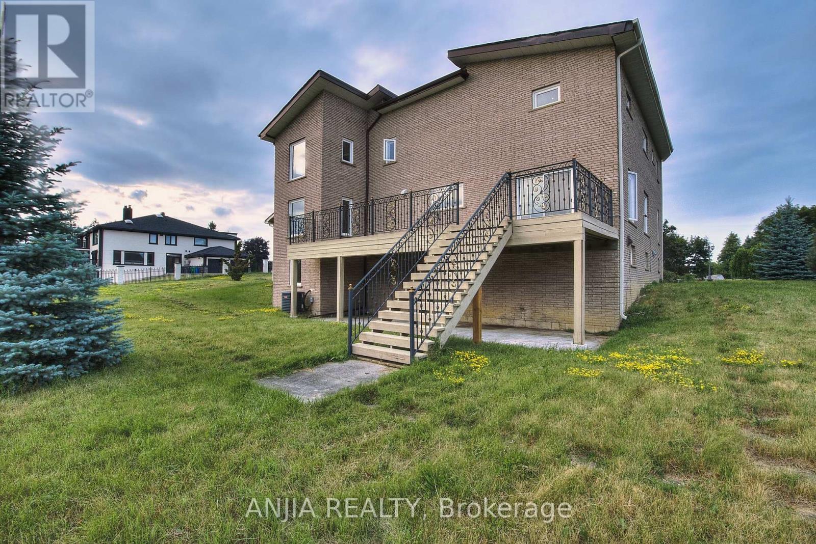 44 BELLINI AVENUE - 44