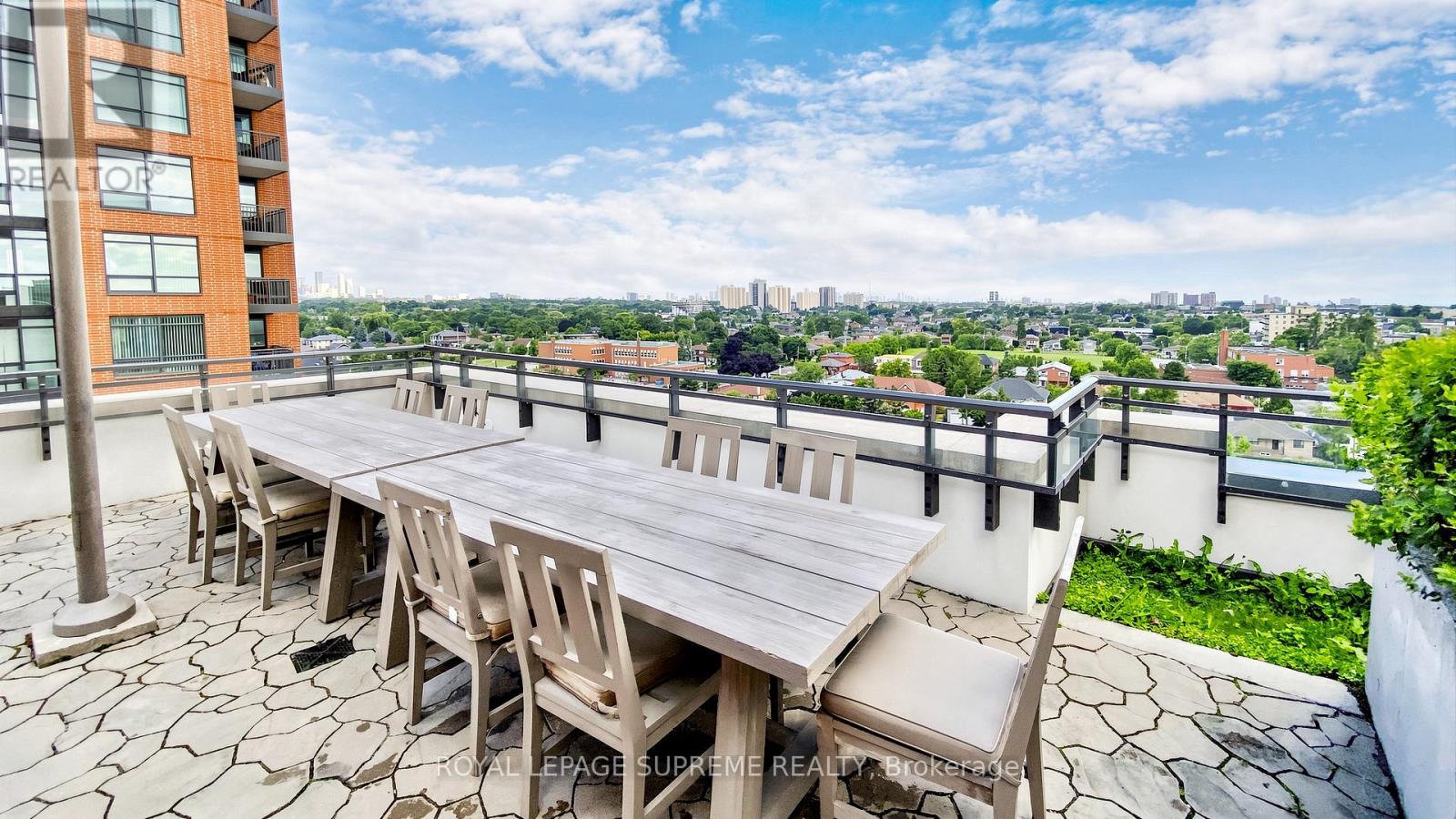 #2702 830 LAWRENCE AVENUE W - 43