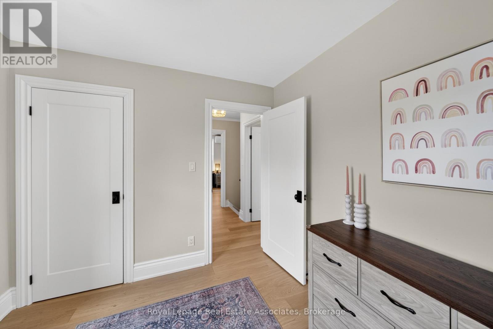 24 PEEL AVENUE - 22