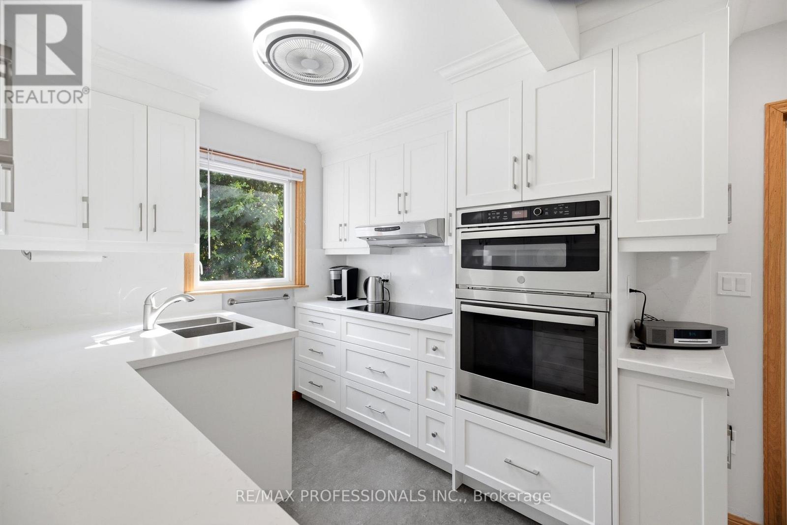 580 EXBURY CRESCENT - 10