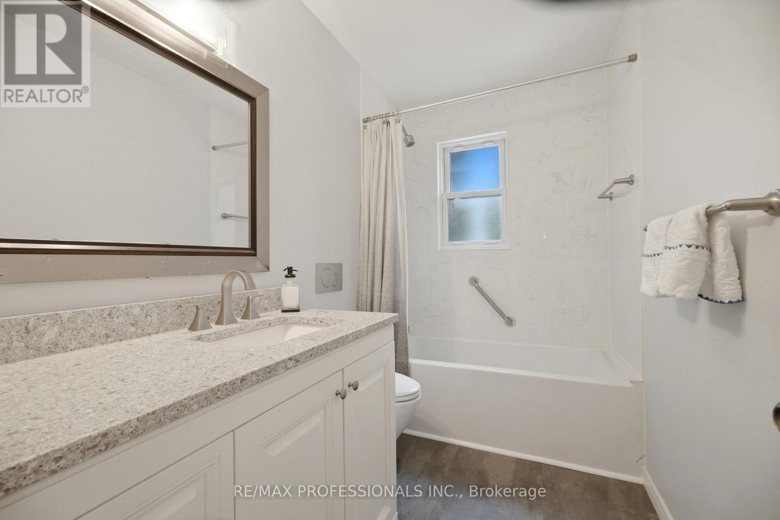 580 EXBURY CRESCENT - 17
