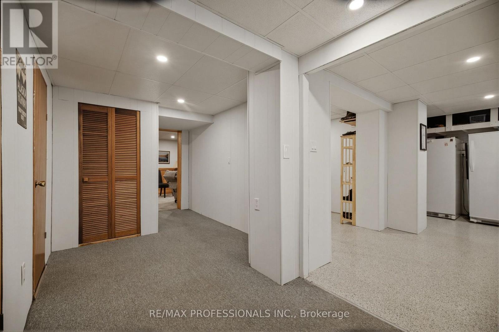 580 EXBURY CRESCENT - 21