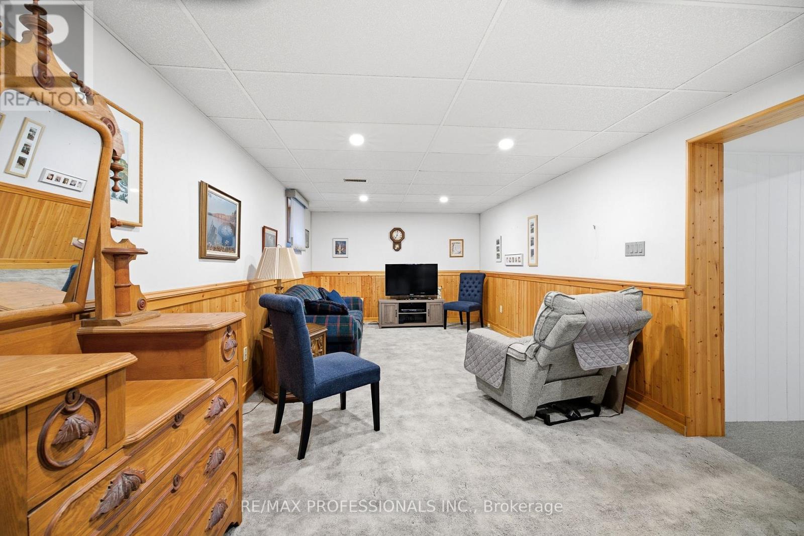 580 EXBURY CRESCENT - 22