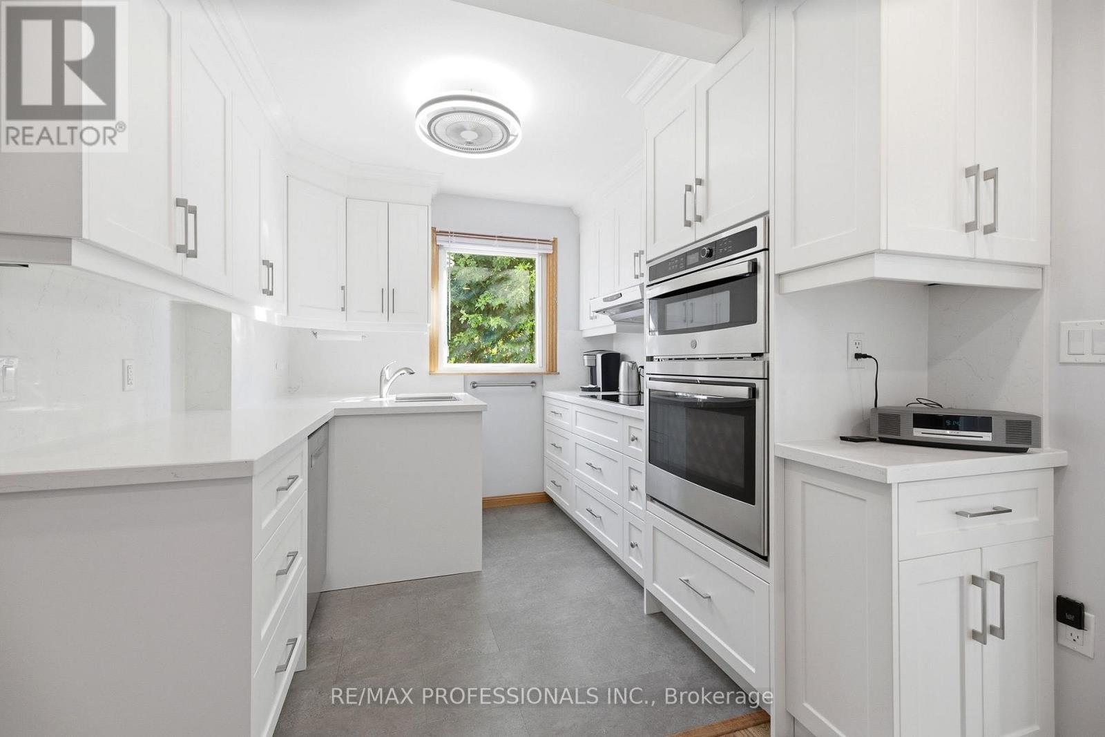580 EXBURY CRESCENT - 9