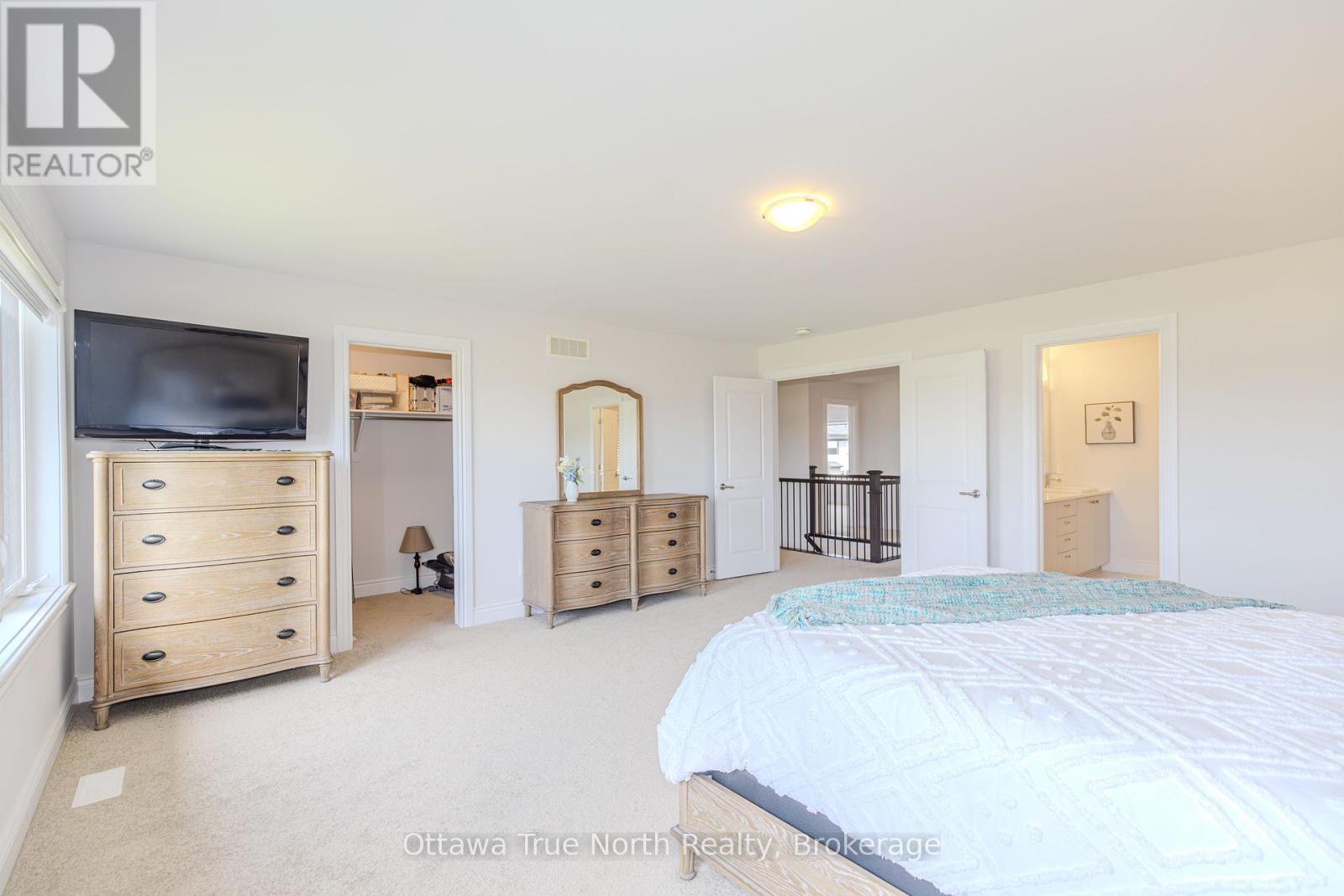 152 FINSBURY AVENUE - 35