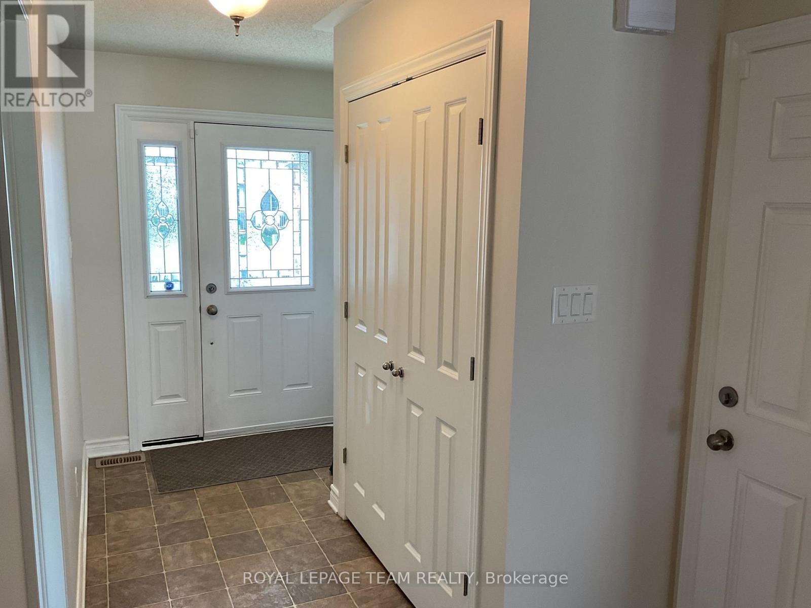 511 KILBURN STREET - 6