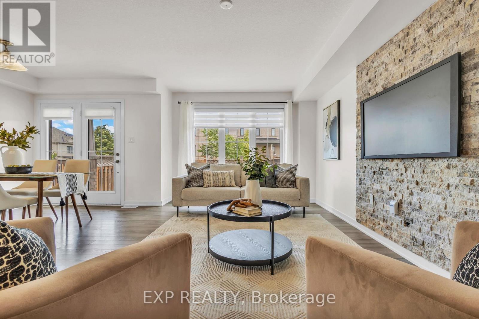 6 SHERWAY STREET - Image 17