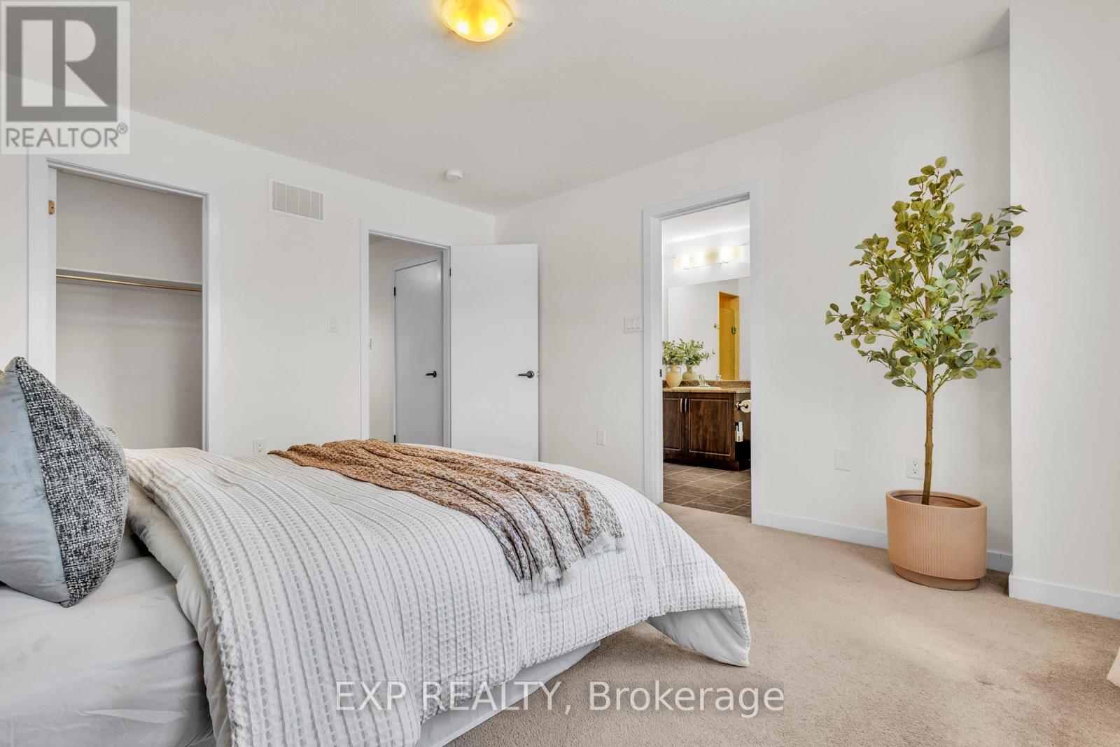 6 SHERWAY STREET - Image 22