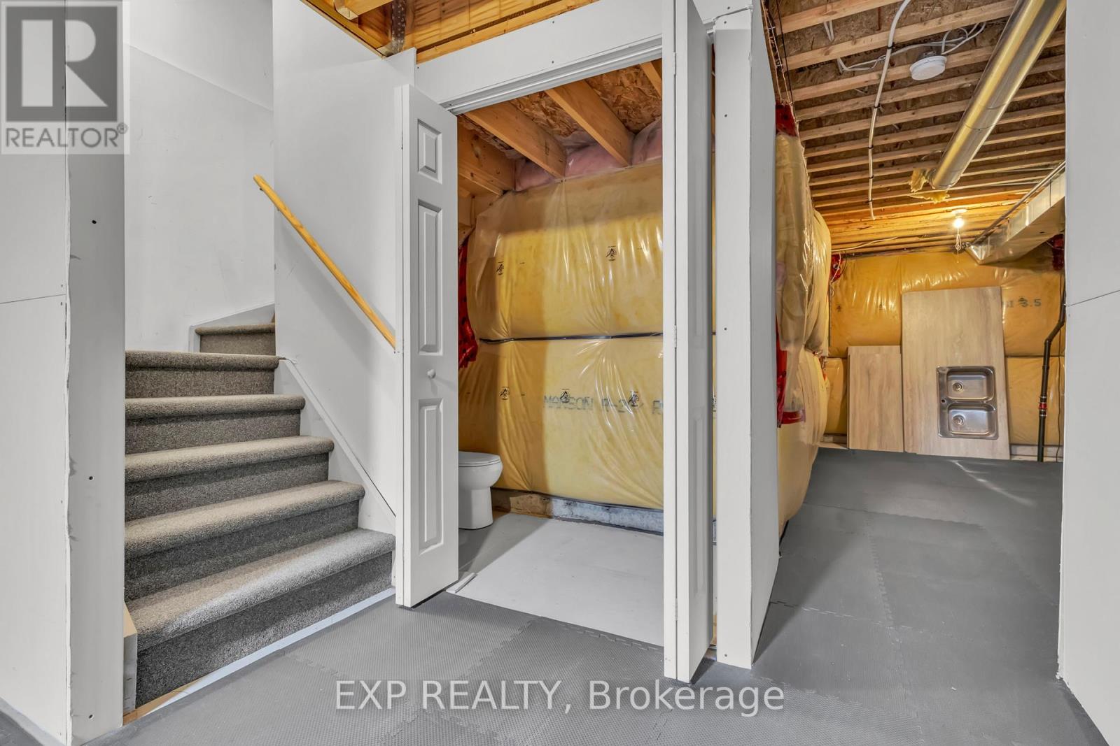 6 SHERWAY STREET - Image 29