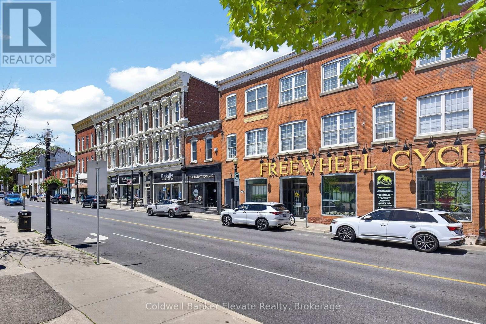 #205 2 KING STREET W - 28