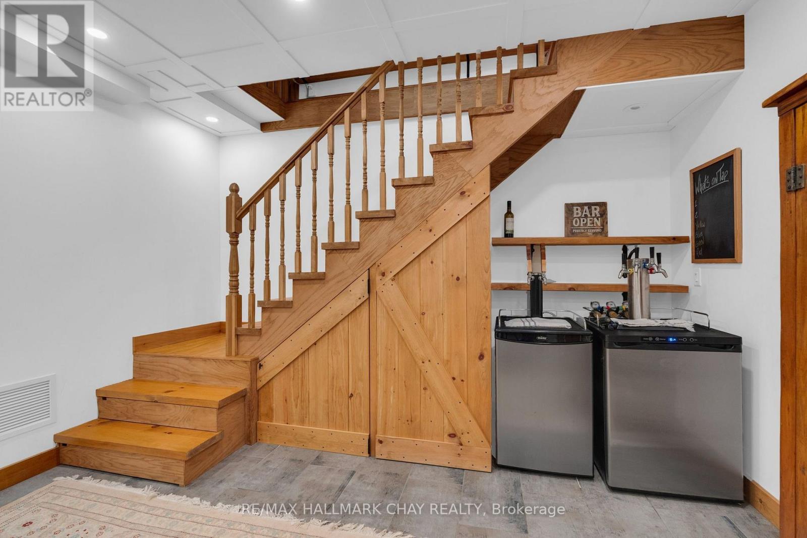 1315 WOLF CIRCLE - 19