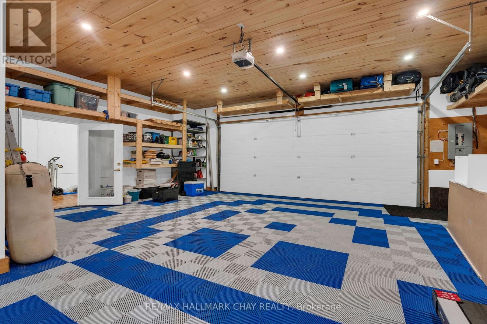 1315 WOLF CIRCLE - 28