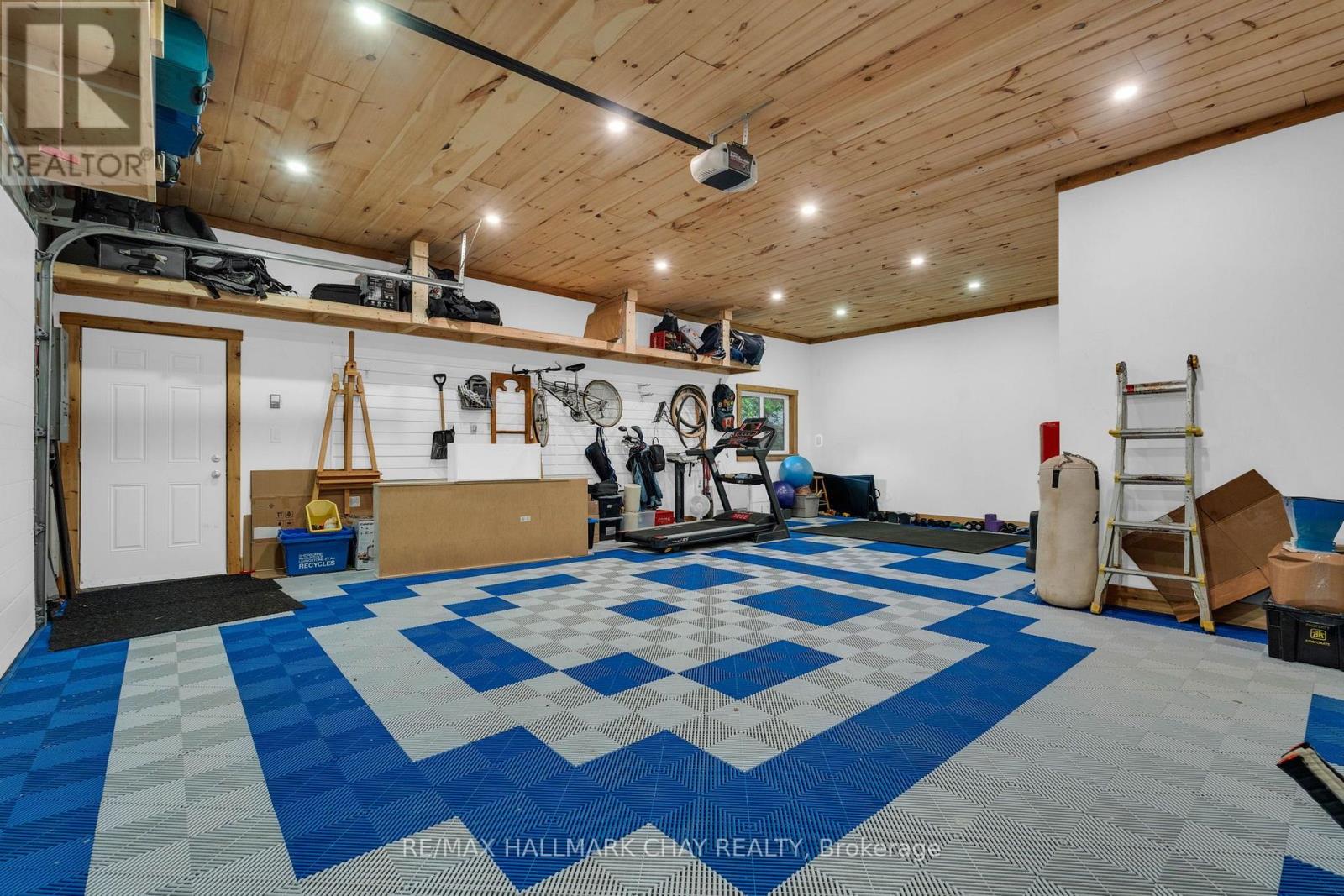 1315 WOLF CIRCLE - 29