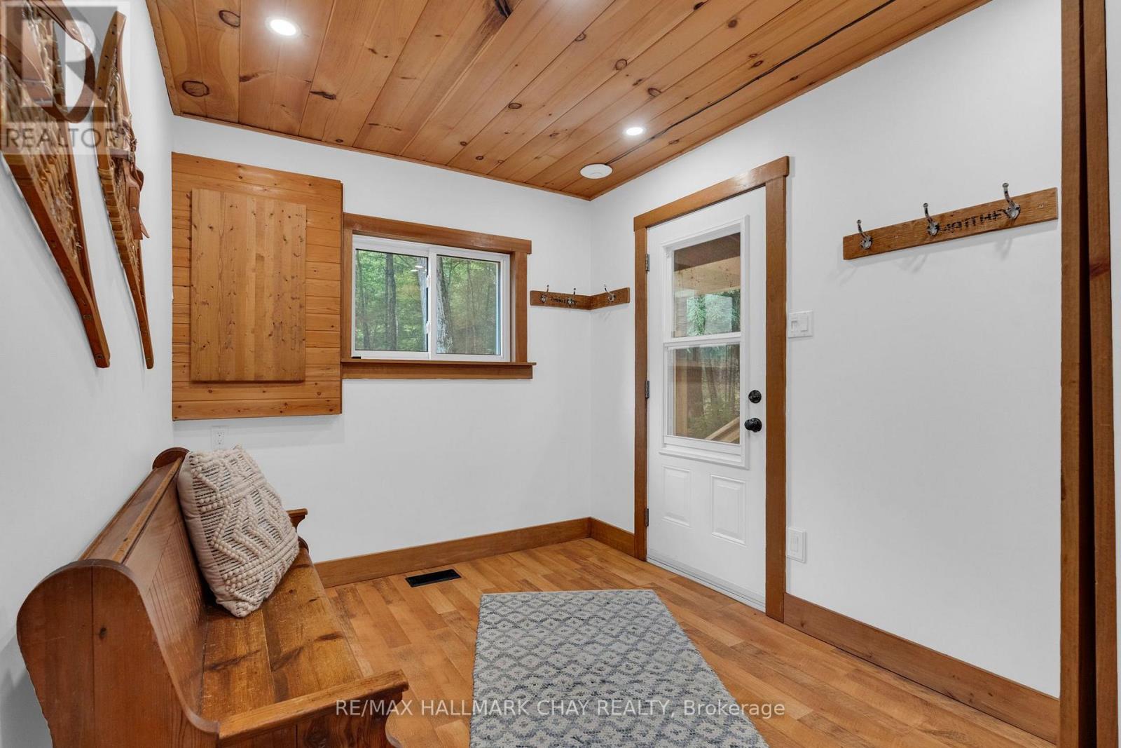 1315 WOLF CIRCLE - 5