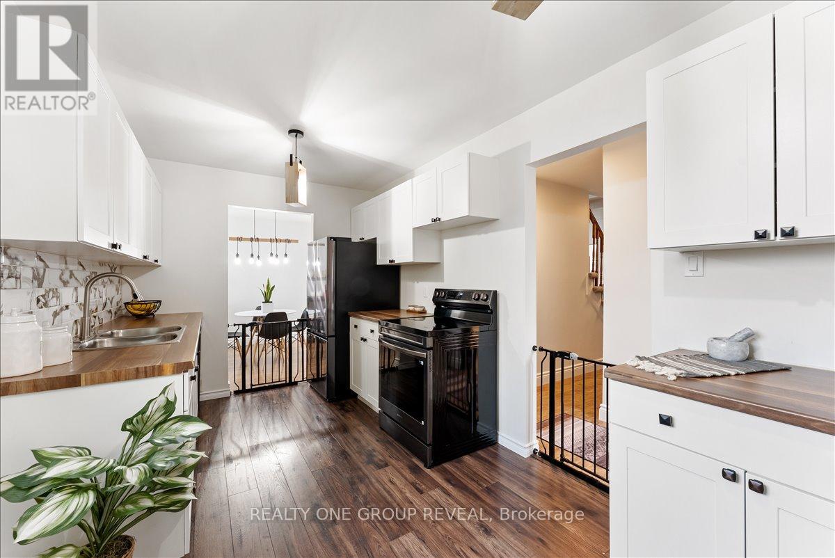 111 PEACOCK BOULEVARD - 12