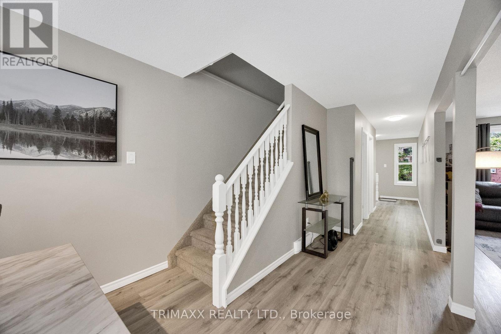 #35 1855 ALDERSBROOK ROAD - 14