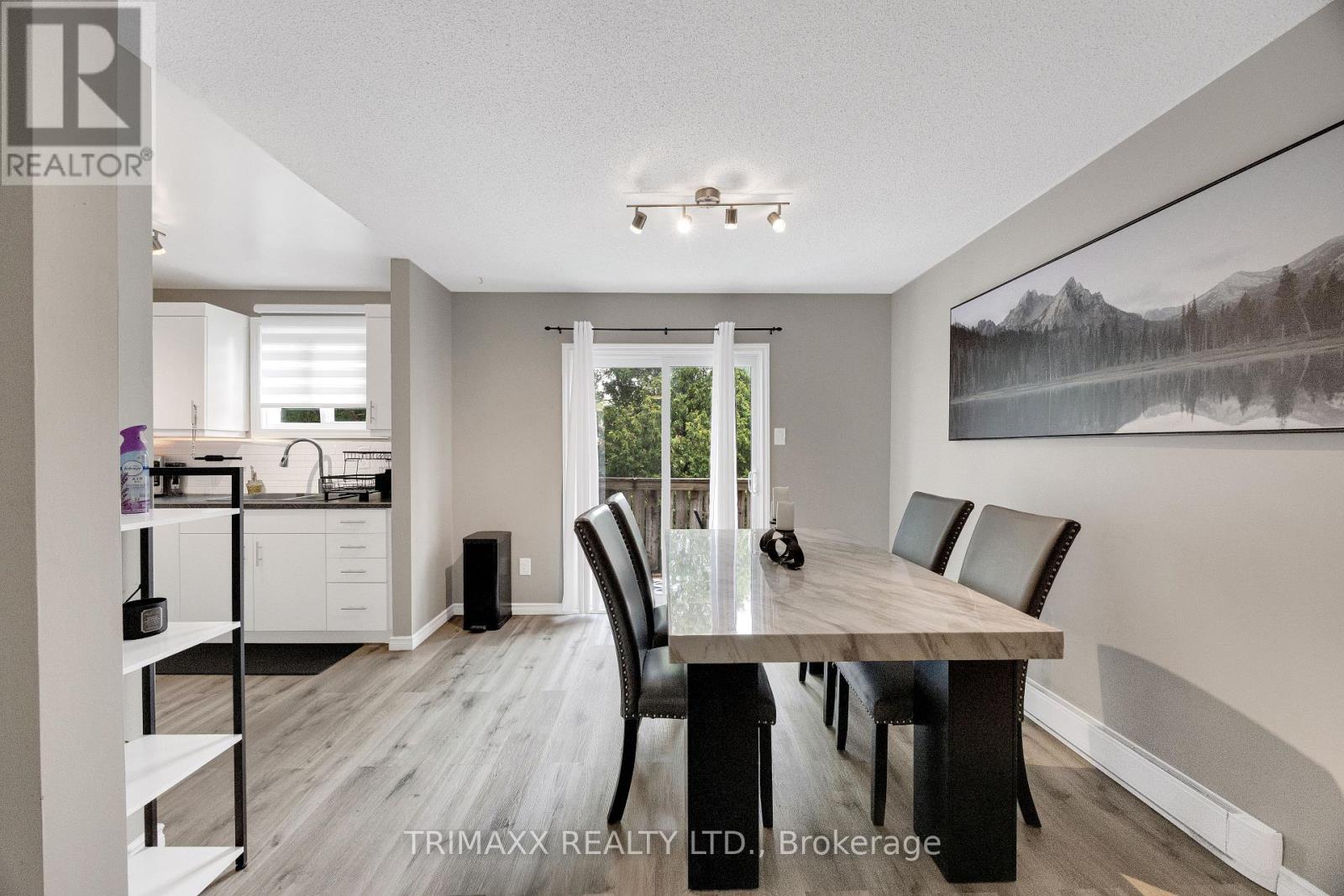 #35 1855 ALDERSBROOK ROAD - 15