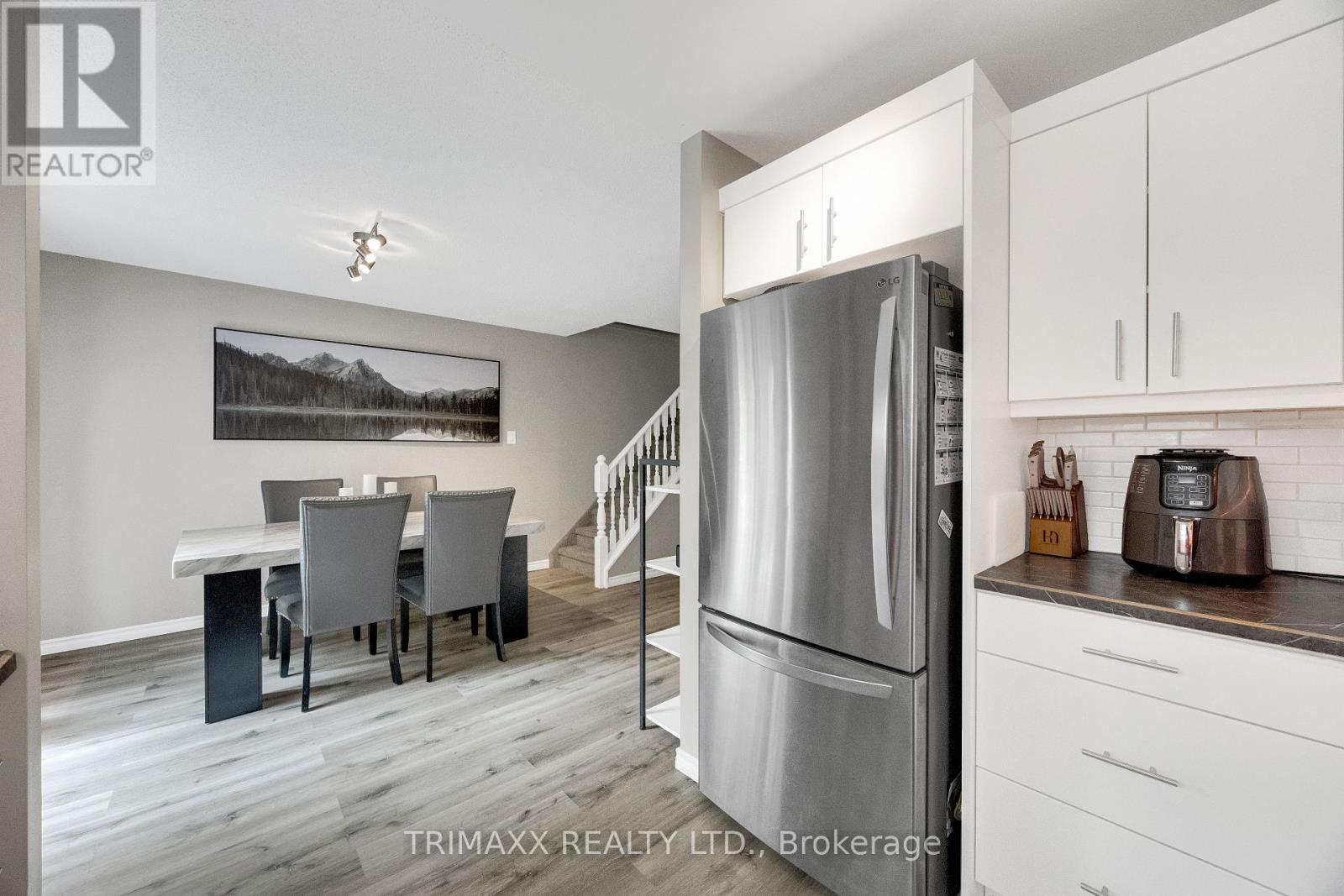 #35 1855 ALDERSBROOK ROAD - 18