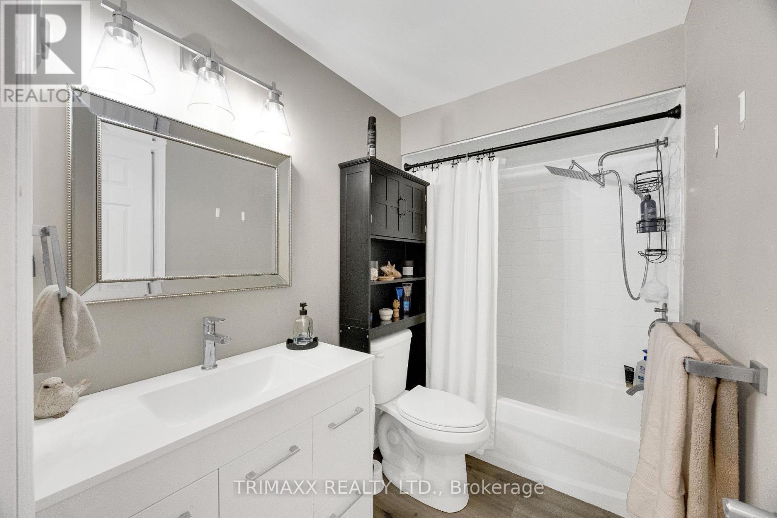 #35 1855 ALDERSBROOK ROAD - 20