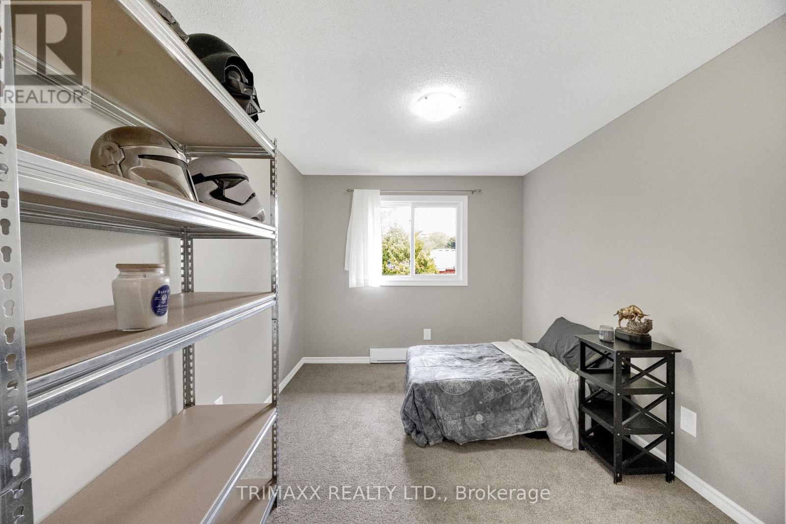 #35 1855 ALDERSBROOK ROAD - 22