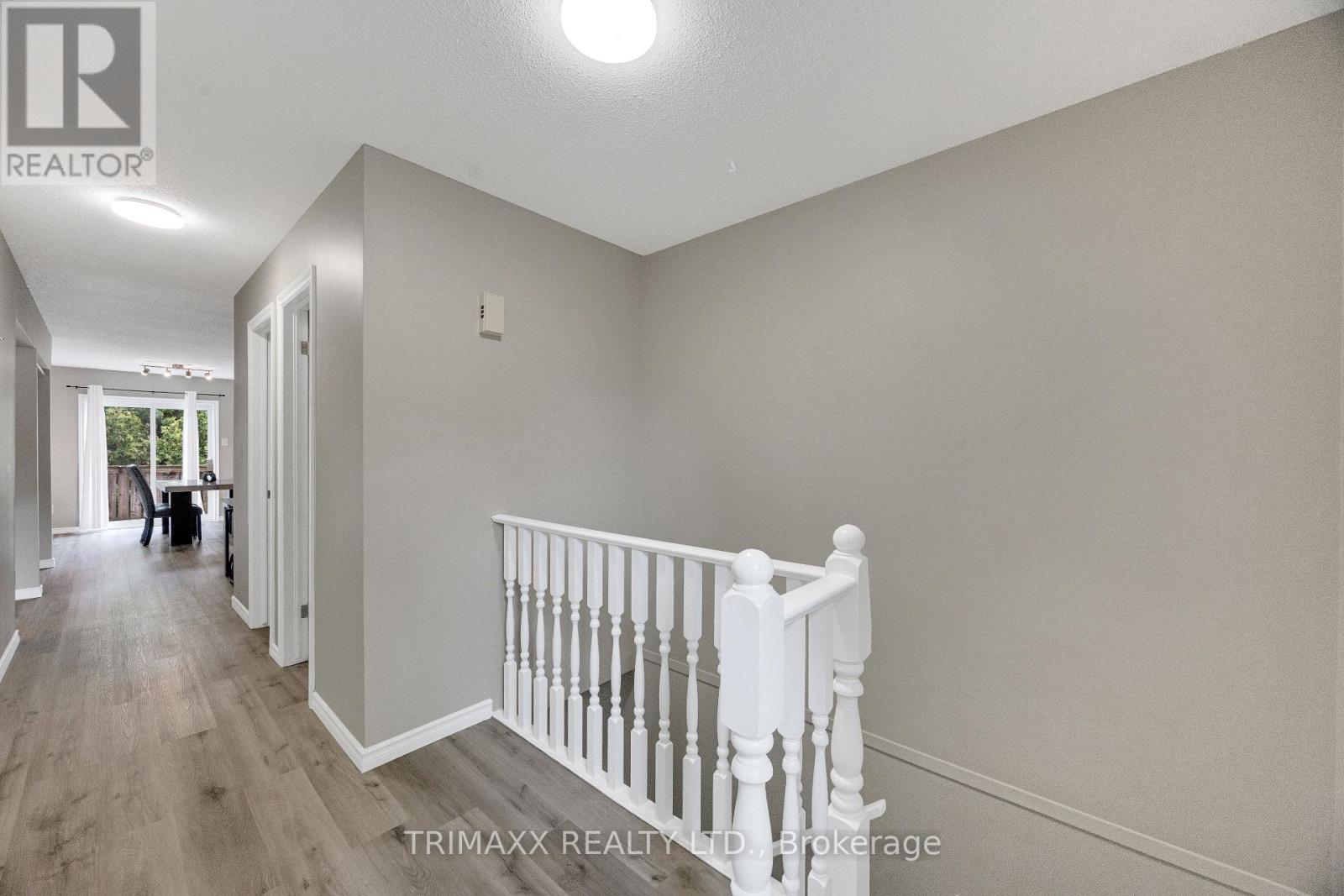 #35 1855 ALDERSBROOK ROAD - 7