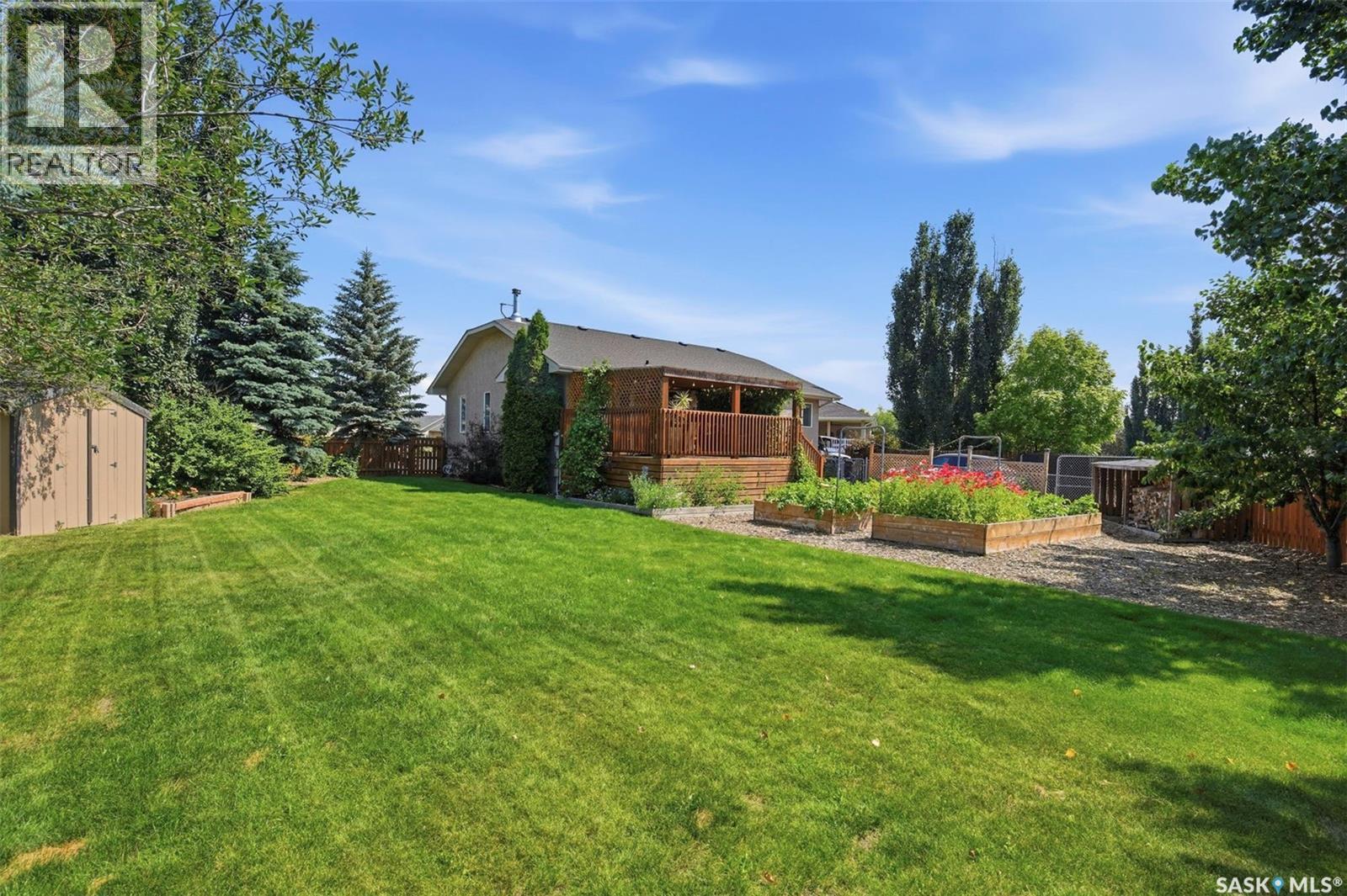 612 Giesbrecht COURT - 40