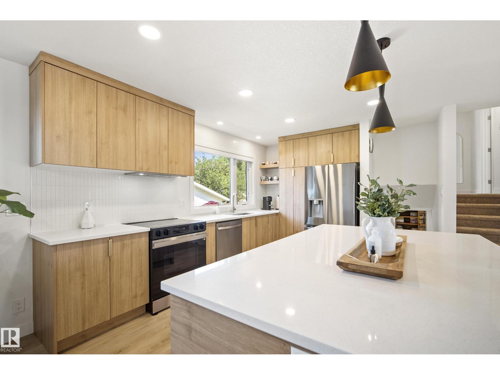 14616 88 AV NW - 13