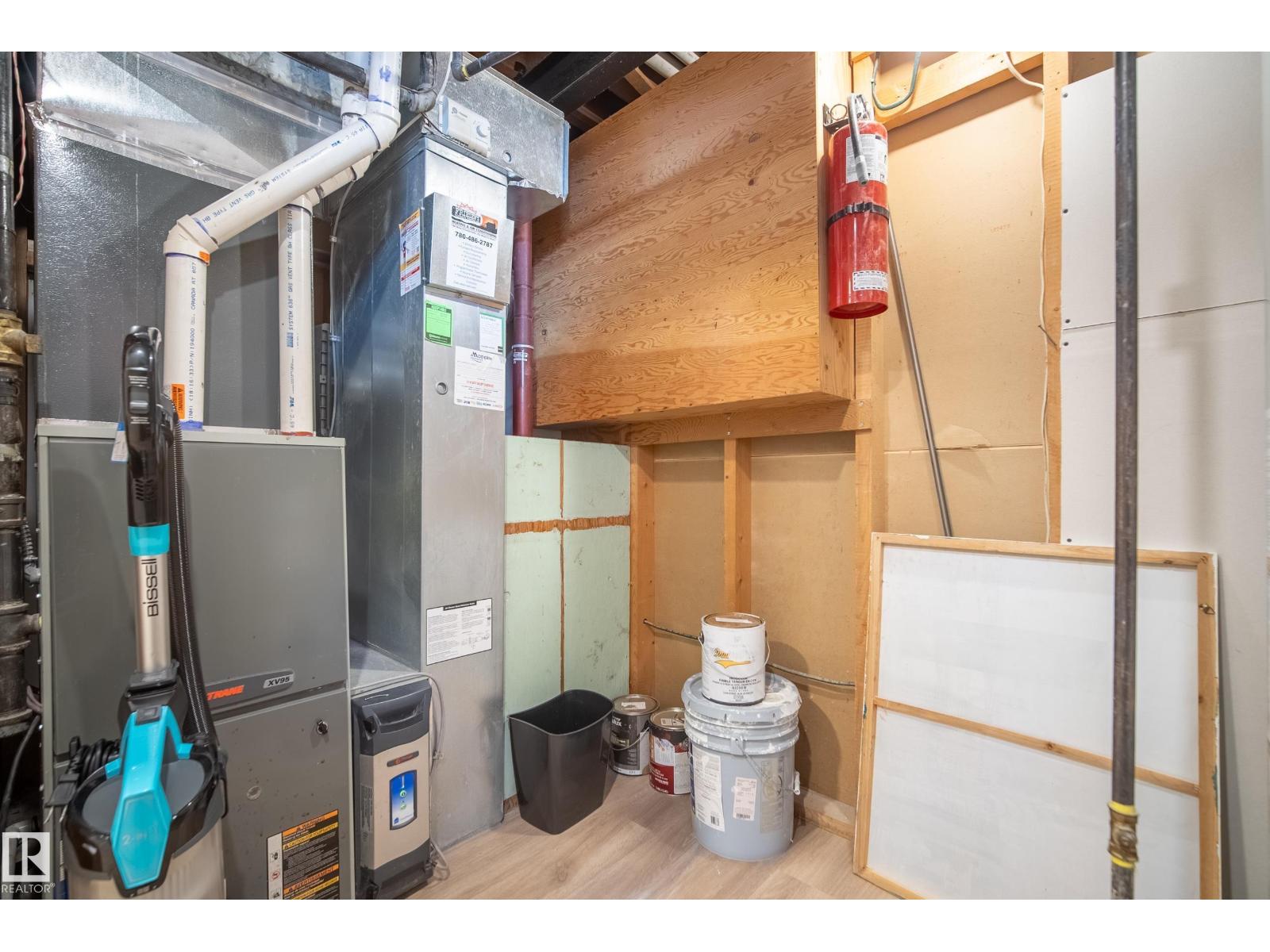 14616 88 AV NW - 41