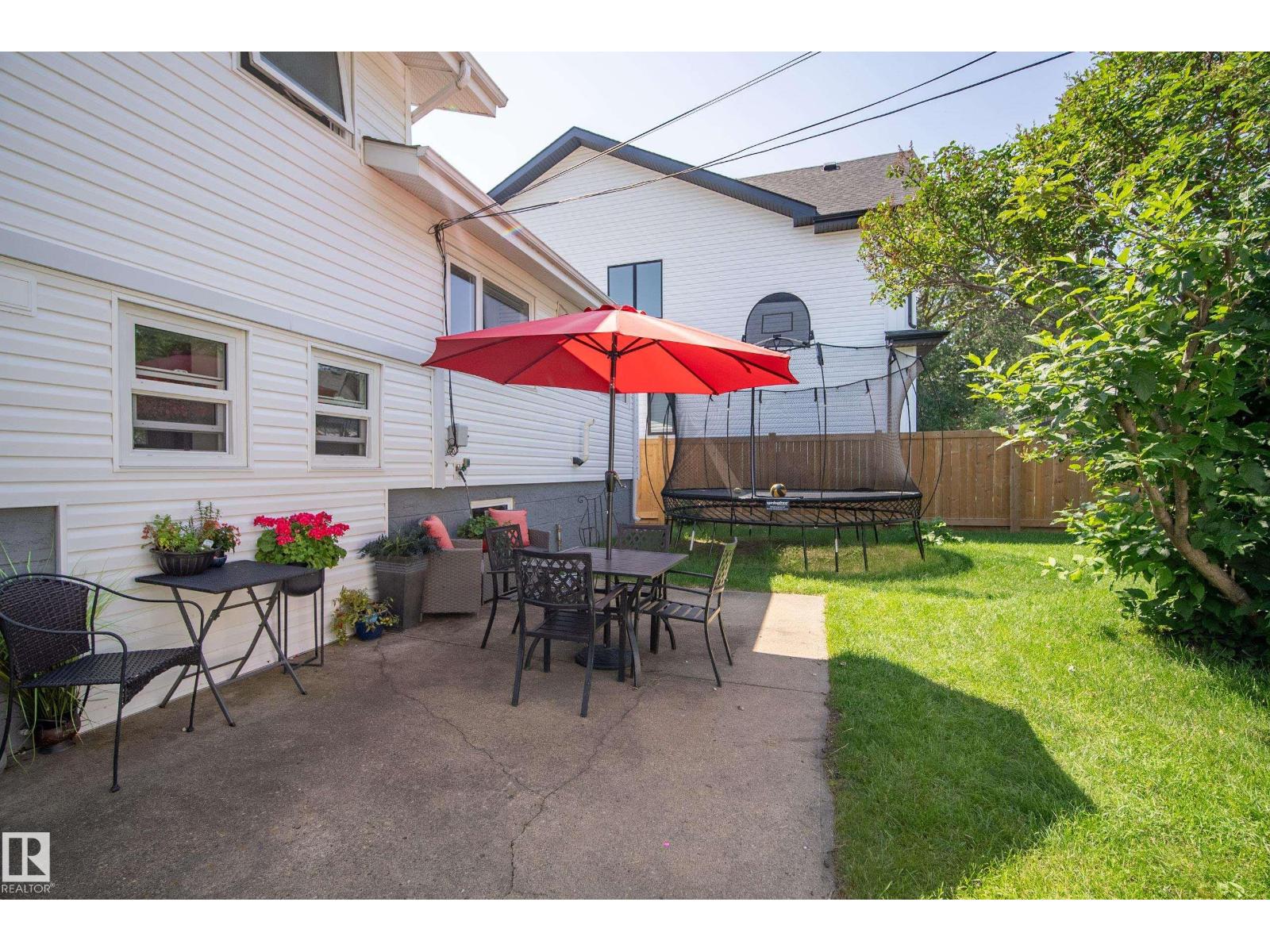 14616 88 AV NW - 42